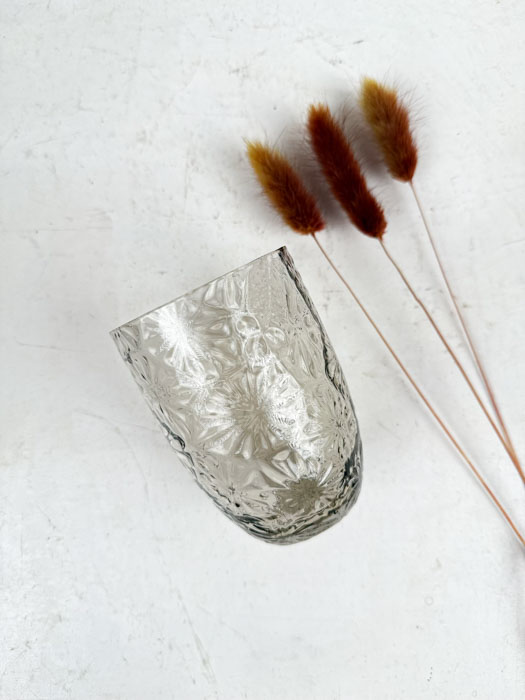 Anna von Lipa Flower glass casere_web