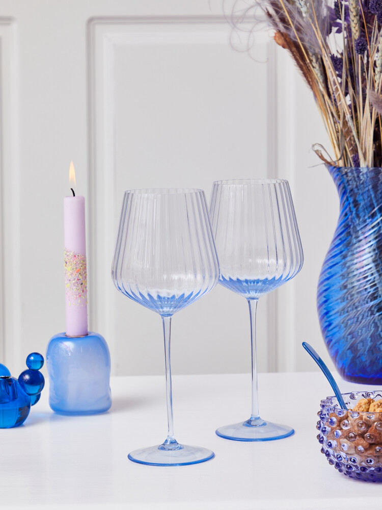 wine glass, red wine glass, white wine glass, remix by Sophie, mouth-blown wine glass, drill cover, light blue wine glass.