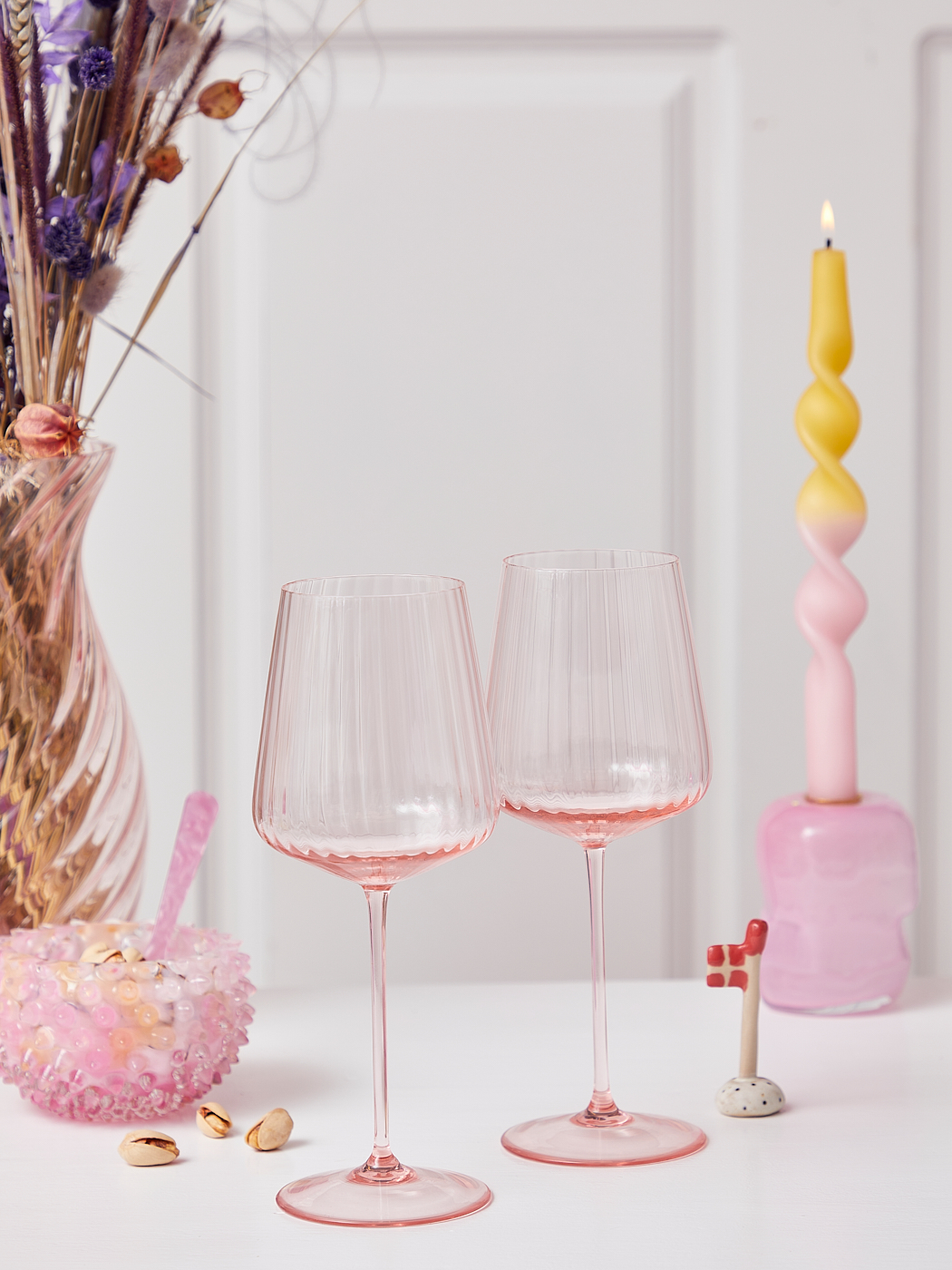 wine glass, red wine glass, white wine glass, remix by Sophie, mouth-blown wine glass, drill cover, pink wine glass.