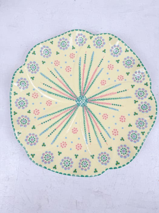 Alternative view of Large dish 