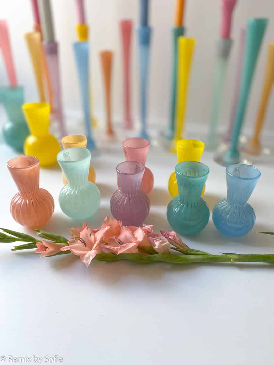 Mouth blown keyhole vase - small - Image 4