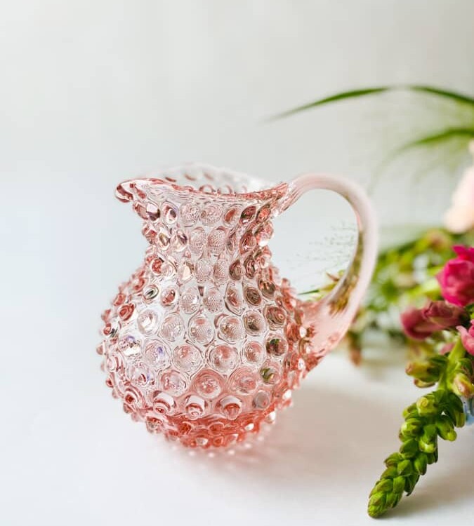 jug hedgehog glass pink, pink jug, hedgehog jug in pink, anna von lipa jug, jug from anna von lipa, anna von lipa retailer, remix by sofie