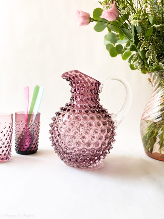 2 liters jug in light violet, remix by sofie, 2 liters jug in light violet, anna von lipa hedgehog jug, jug in hedgehog glass, anna von lipa dealer, anna von lipa jug, anna von lipa hedgehog jug, hedgehog jug, hedgehog jug,hobnail jug,hobnail glass,hobnail glass jug