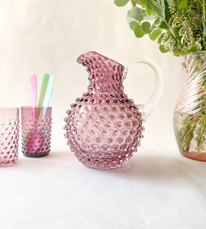 2 liters jug in light violet, remix by sofie, 2 liters jug in light violet, anna von lipa hedgehog jug, jug in hedgehog glass, anna von lipa dealer, anna von lipa jug, anna von lipa hedgehog jug, hedgehog jug, hedgehog jug,hobnail jug,hobnail glass,hobnail glass jug