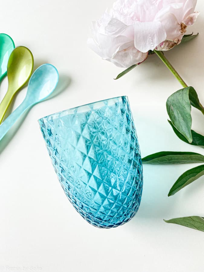 harlequin in dark aqua, harlequin glass, oliive glass, bamboo glass, anna von lipa mix & match, swil glass, wawe glass, harlequin glass, tumbler, water glass, drinking glass, drinking glass, stained glass, home interior, table setting, glass from anna von lipa, anna von lipa dealer, remix by sofie
