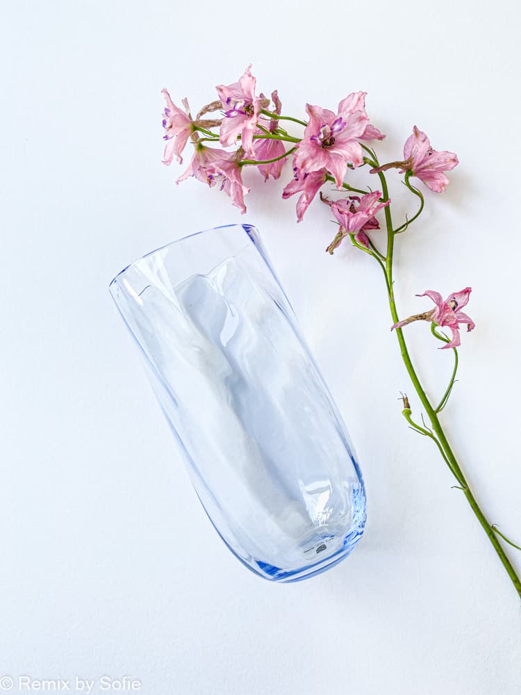 longdrink swirl babyblue, anna von lipa glass, anna lipa retailer, colored glass, mouthblown glass, drink glass, drink glass, longdrink, drink glass, large water glass,