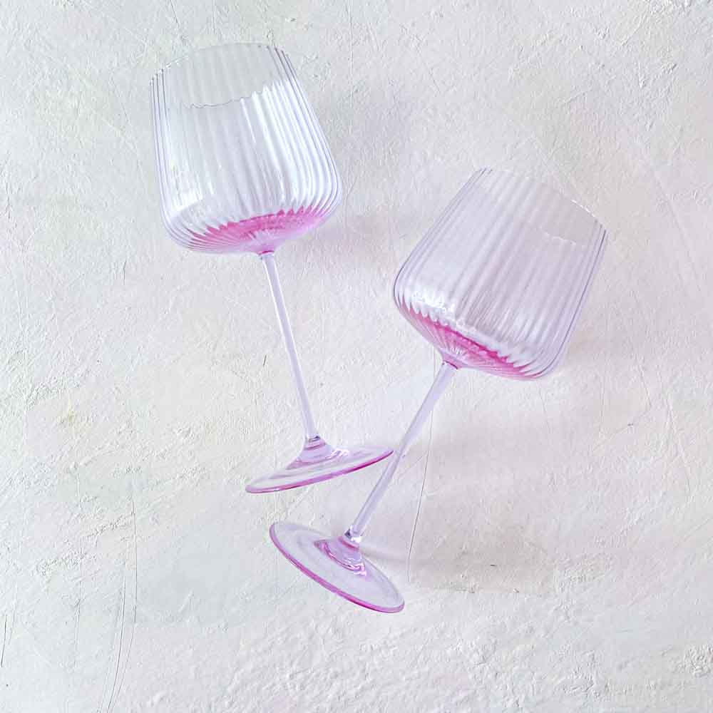 wine glasses, anna von lipa wine glasses, ripple wine glasses, purple wine glasses, remix by Sofia, table setting.