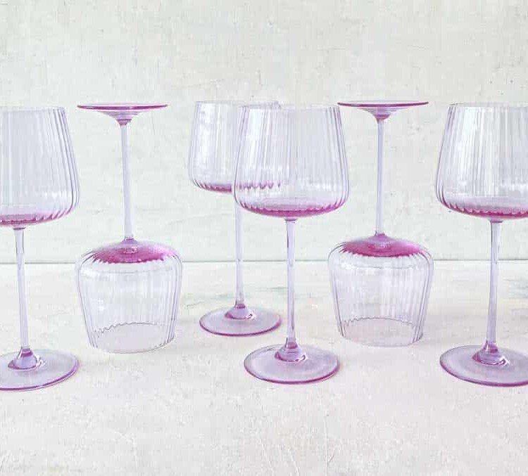 wine glasses, anna von lipa wine glasses, ripple wine glasses, purple wine glasses, remix by Sofia, table setting.