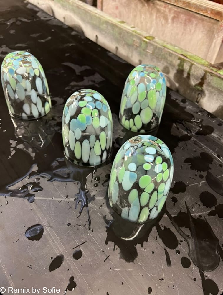 anna von lipa, anna von lipa splash glass, anna von lipa glass, anna von lipa drinking glass, water glass, confetti glass, stained glass, mouth-blown glass, marble glass, boron covering, housing, interior, anna von lipa splash and confetti glass, splash