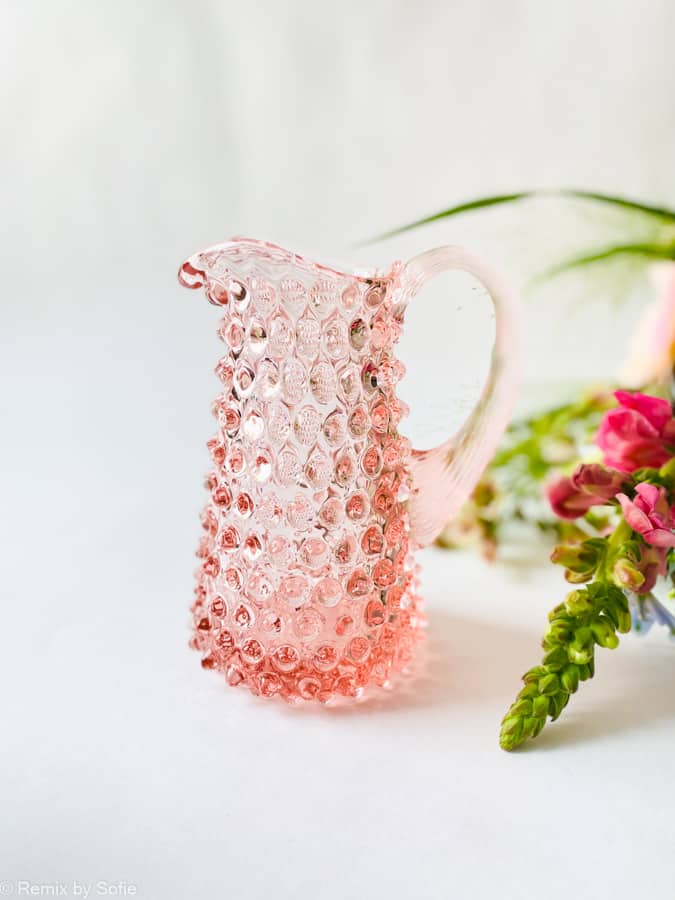 Alternative view of Canister in hedgehog glass 0.3 liter - pink