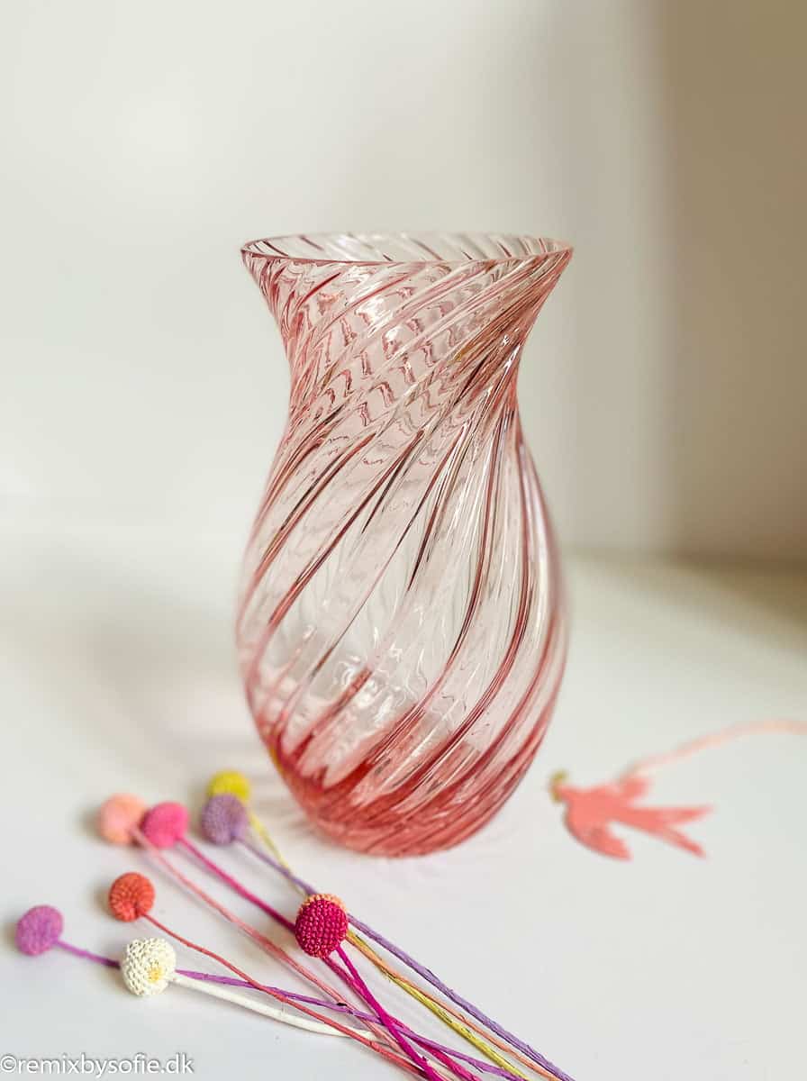 Anna von Lipa swirl vase oslo pink pink