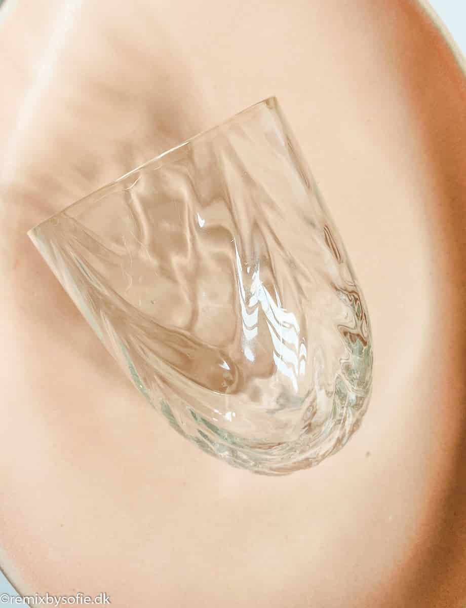 Anna von Lipa mix & match wawe glass in clear