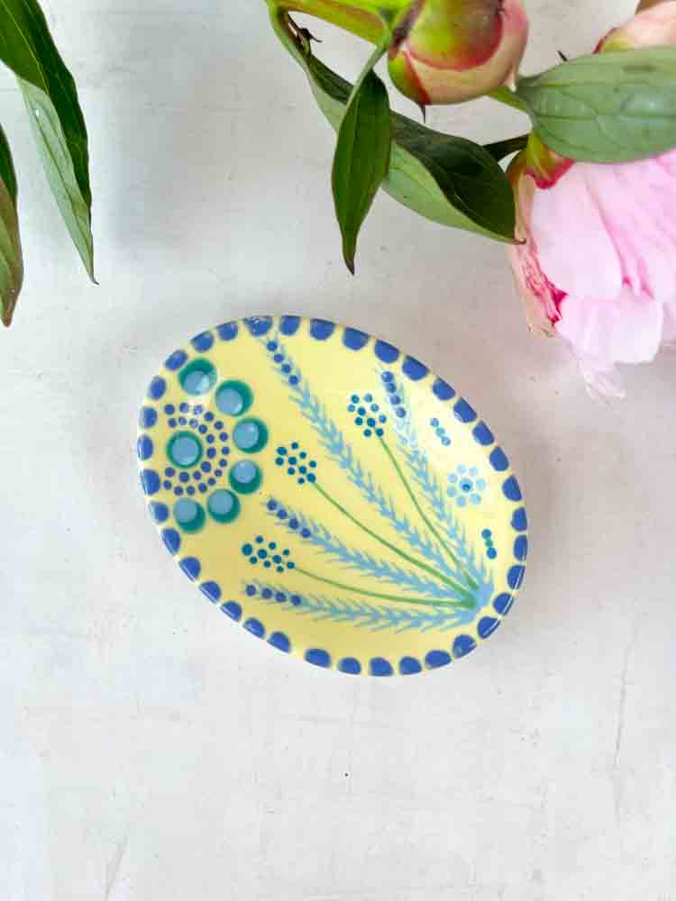 potterswork mahaba series, love series, drill cover, plates, bowls, small bowls, hand painted, pink, light yellow, potters work, remix by sofie, ceramics