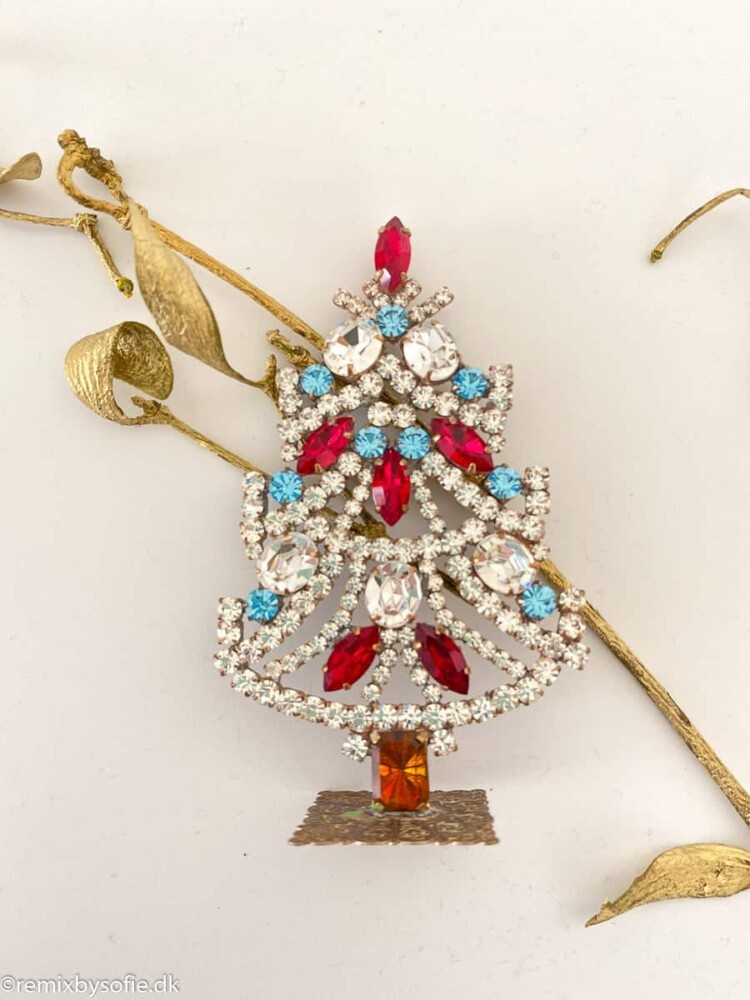 Christmas tree in rhinestones, rhinestones in Christmas trees, Czech Christmas trees, vintage Christmas trees