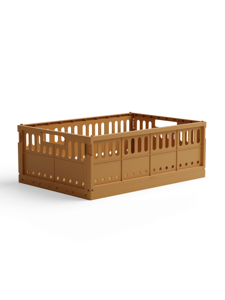 storage boxes in recycled plastic, made crate, stackable boxes, aykassa, hay boxes, remix by Sofia, 100% recycled plastic.