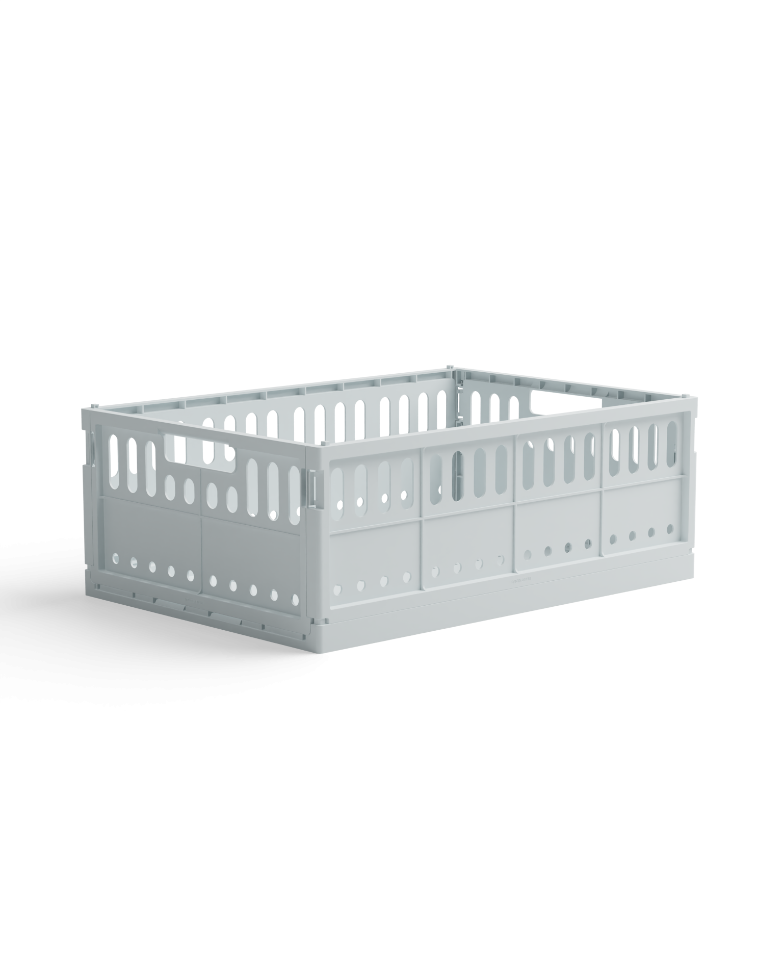 storage boxes in recycled plastic, made crate, stackable boxes, aykassa, hay boxes, remix by Sofia, 100% recycled plastic.