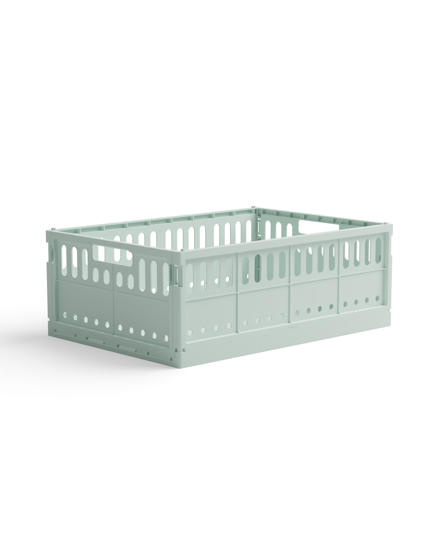 storage boxes in recycled plastic, made crate, stackable boxes, aykassa, hay boxes, remix by Sofia, 100% recycled plastic.