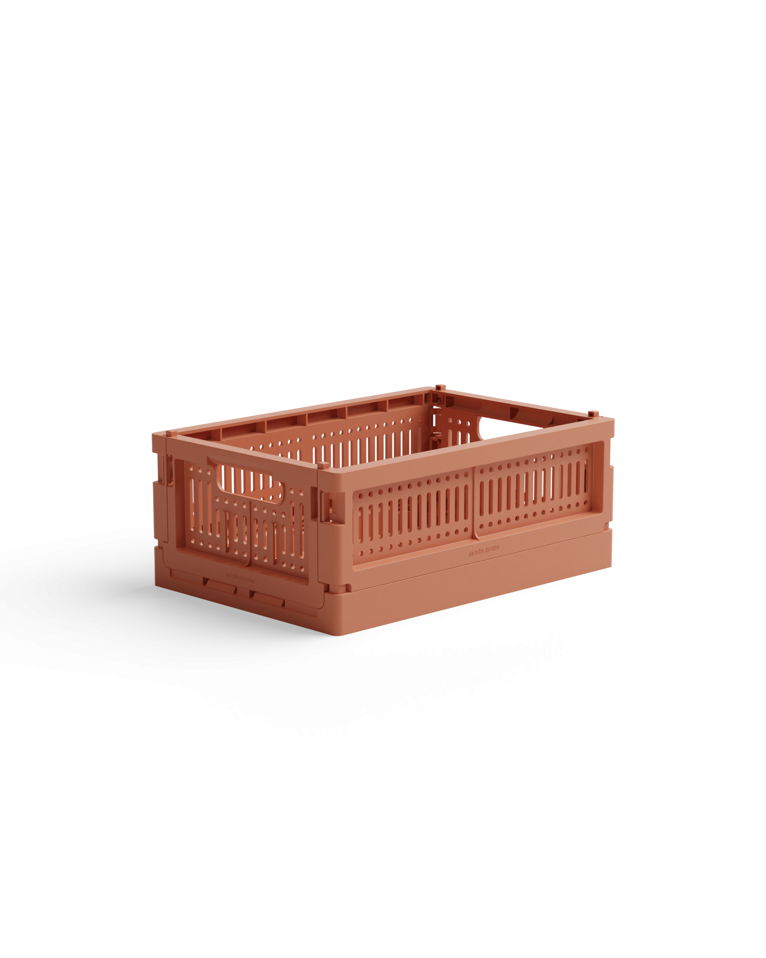 storage boxes in recycled plastic, made crate, stackable boxes, aykassa, hay boxes, remix by Sofia, 100% recycled plastic.