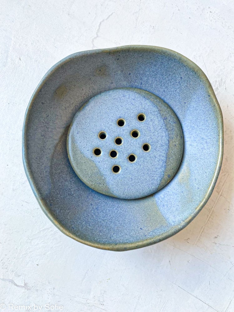 soap dish, dish for soap, soap plate, ceramics, ceramic soap dish