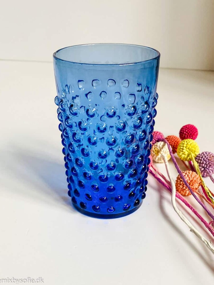 anna von lipa hedgehog water glass, anna von lipa, anna von lipa hedgehog glass, hedgehog glass, water glass, drinking glass, glass in hedgehog glass, hedgehog glass, anna von lipa