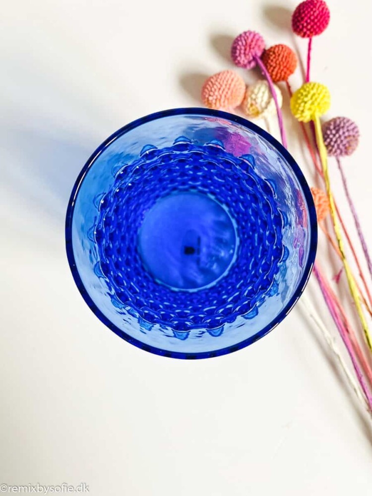 anna von lipa hedgehog water glass, anna von lipa, anna von lipa hedgehog glass, hedgehog glass, water glass, drinking glass, glass in hedgehog glass, hedgehog glass, anna von lipa