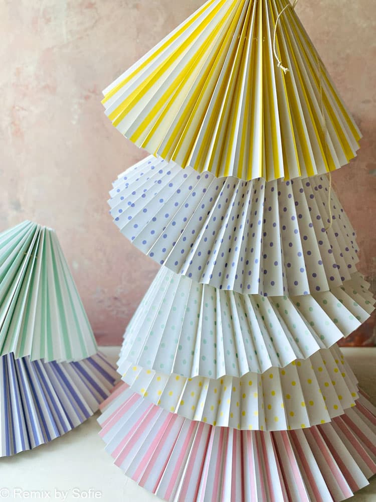 pink roses, lampshades, pleated lampshade, lampshade, colored lampshade, pleated lampshade with stripes, pleated lampshade with dots
