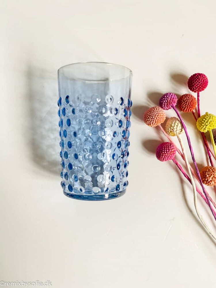 Anna von Lipa porcupine glass light blue