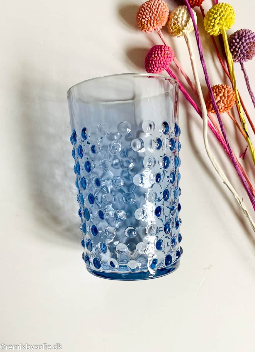 Anna von Lipa porcupine glass light blue
