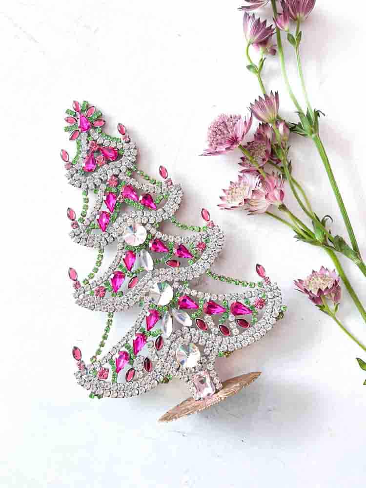 Christmas trees in rhinestone, rhinestone Christmas tree, rhinestone tree, Christmas tree in rhinestone, vintage Christmas tree, Christmas tree in vintage stone, vintage rhinestone, Christmas trees in stone, Christmas decorations,Christmas tree rhinstones,Christmas ornament, Czech christmastree, remix by sofie,rhinstensjul tree, christmas ornaments, vintage christmas, christmas tree from czech, czech christmas, glitter christmas, handmade christmas trees, christmas trees made in czech republic, remix by sofie