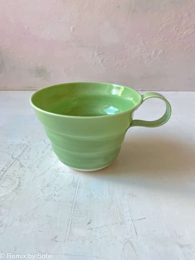 rikke mangelsen ceramics, porcelain cup white, coffee cup, cup, pastel cup, coffee cup, tea cup, handmade ceramics, cups with handle, made in denmark, Danish design, remix by sofie, drill cover