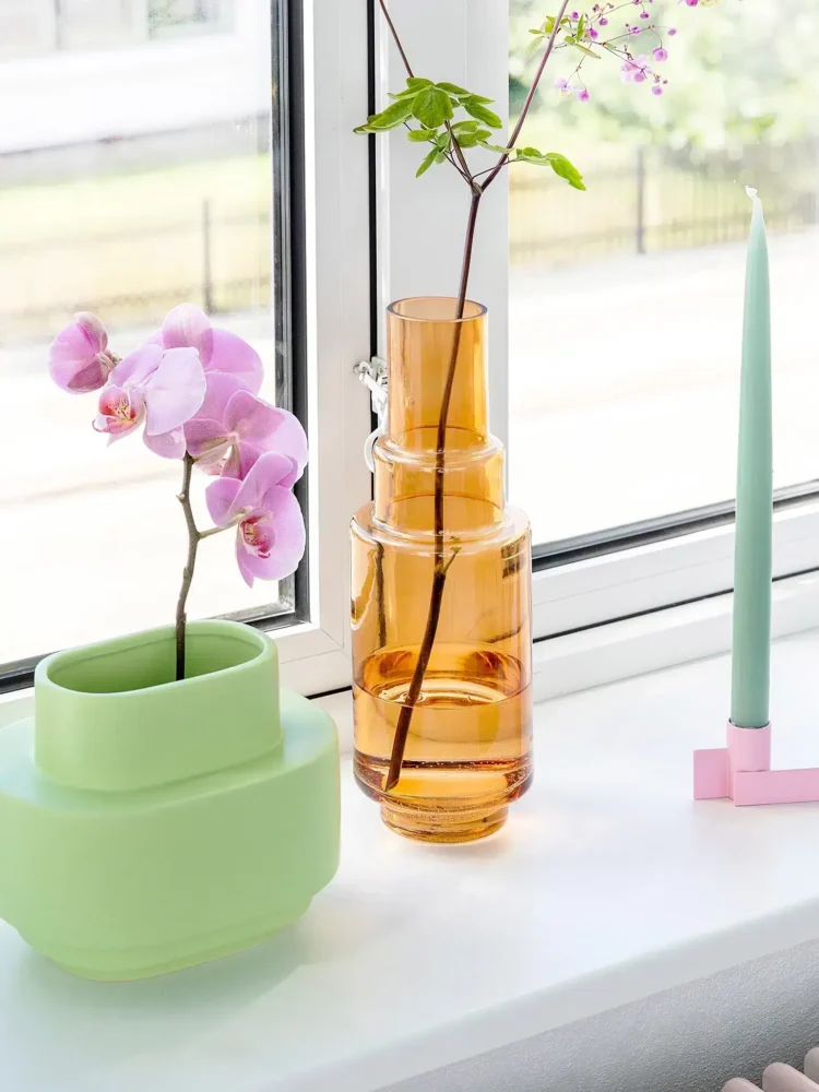 remix by Sophie, Stences, vase, graphic vase, vase in ceramics, green vase, Danish design, layer vase, layer vase 02, interior design.