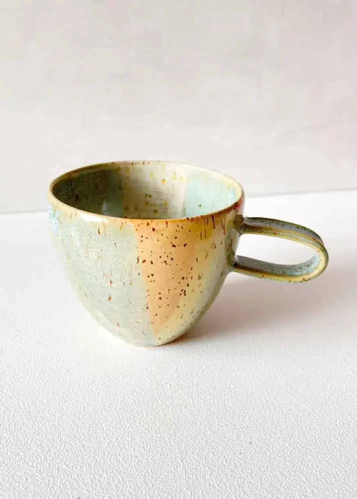 triné lise ceramic, grooved cup, cup, hand-turned cup, ceramic cup, tea cup, coffee cup, latte cup, cup with handle, triné lise ceramic, cappucino cup, stoneware cup, ceramic cup, mug,