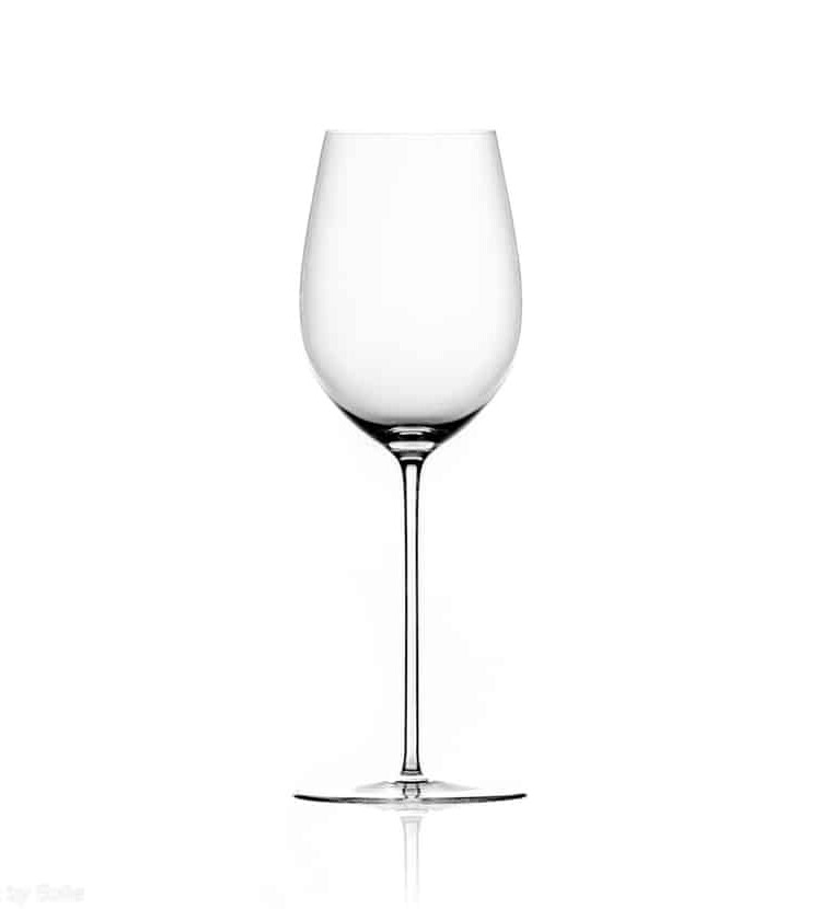 telesto sauvignon, wine glass, white wine glass, whitewine, handblown glasses, white wine glass, the perfect red wine glass, full wine glass, remix by sofie