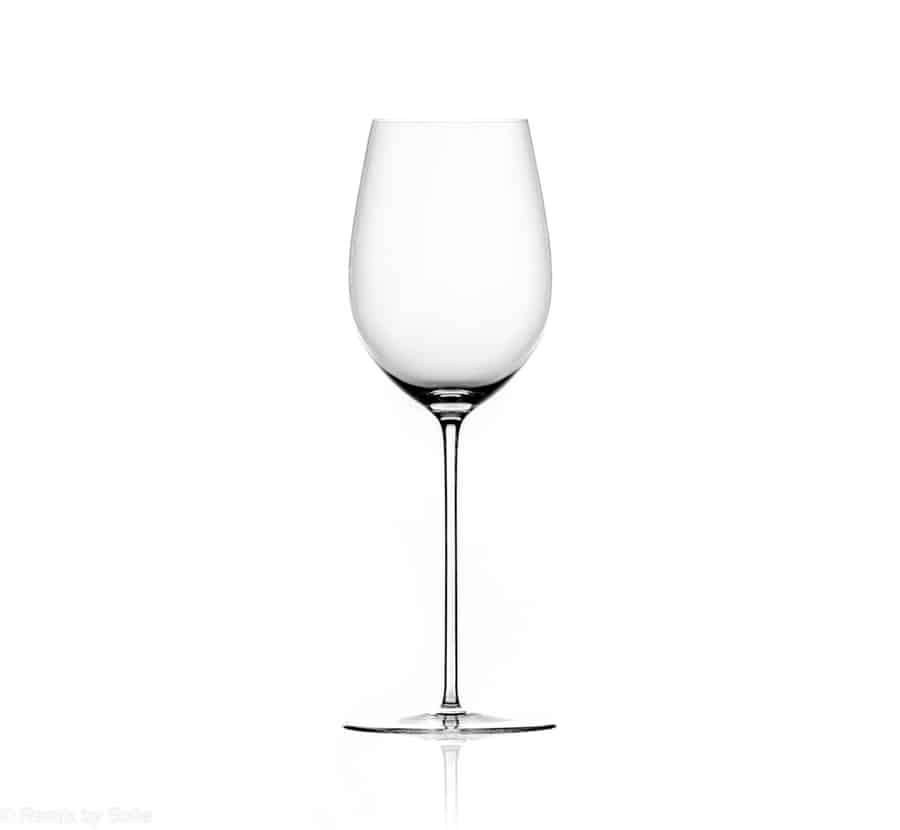 telesto sauvignon, wine glass, white wine glass, whitewine, handblown glasses, white wine glass, the perfect red wine glass, full wine glass, remix by sofie