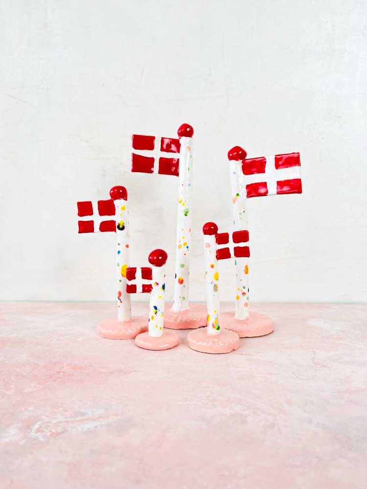 flags from the clay play, flags from the lions’ den, dandelions flags, ceramic flags