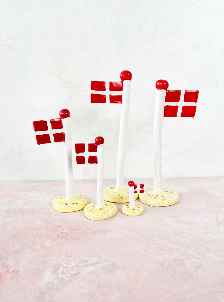 flags from the clay play, flags from the lions’ den, dandelions flags, ceramic flags