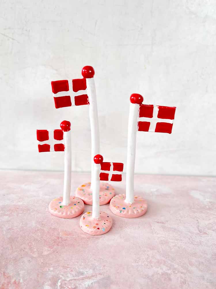 flags from the clay play, flags from the lions’ den, dandelions flags, ceramic flags