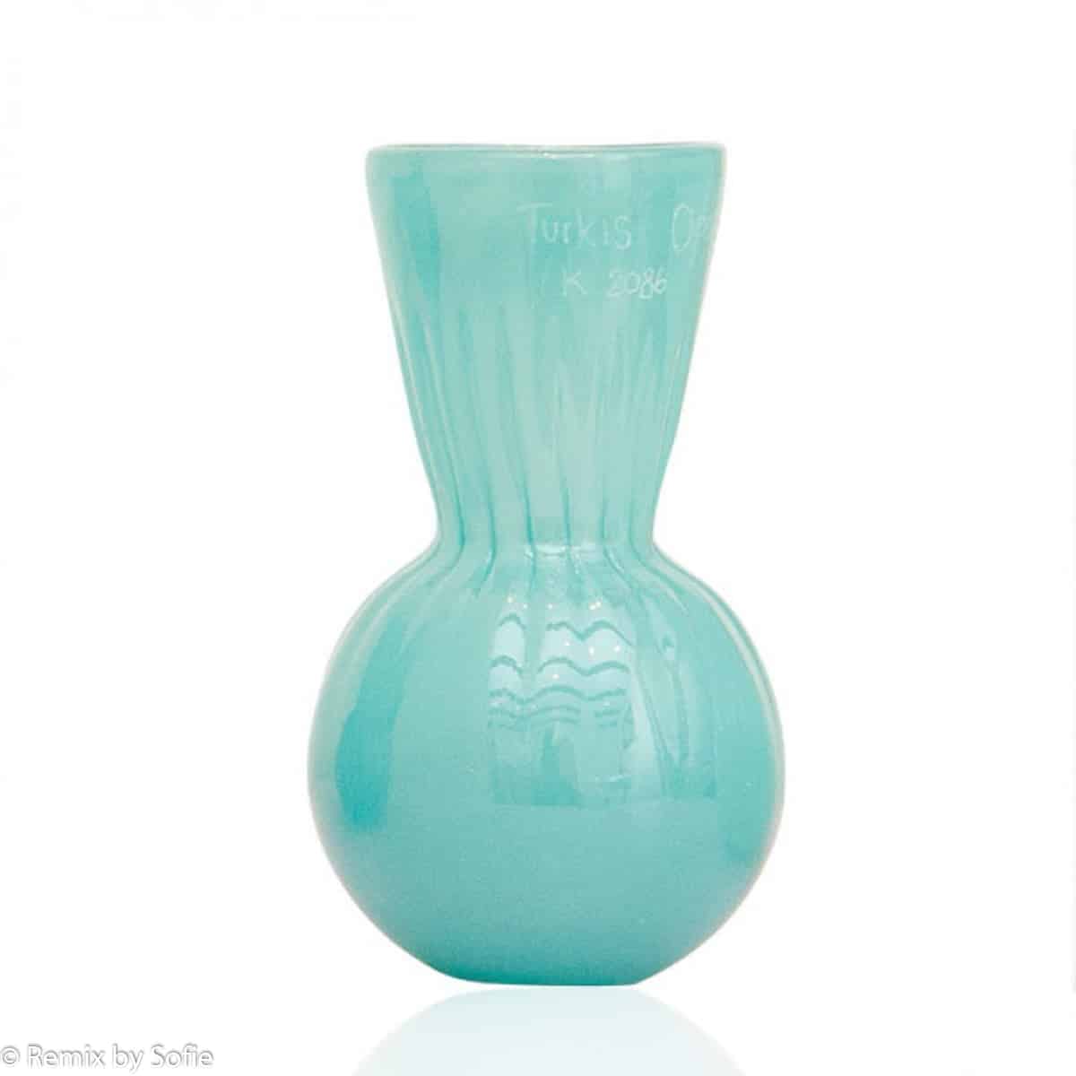 Anne Flohr keyhole vase