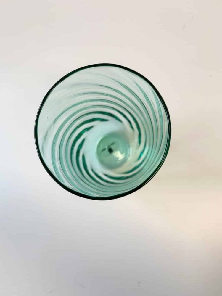 long drink, drink glass, large water glass,a