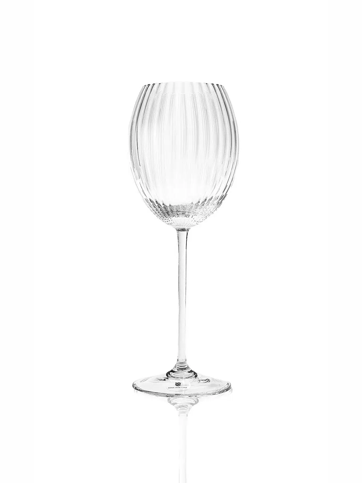 wine glass, liony, anna von lipa, mouth blown glass, glass, from the Czech Republic, handmade, drill cover, remix by Sofia, design,