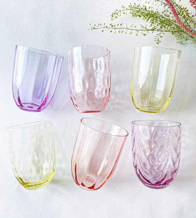Anna von lipa, Remix by Sofie, Anna von lipa glass, handblown glass, handblown glass, drinking glass, water glass, colored glass, mix and mattck glass, mix & mattck glass, tumbler, wawe glass, swirl glass, harlequin glass, spiral glass, bamboo glass, olive glass, table cover, anna von lipa glass, anna von lipa retailer