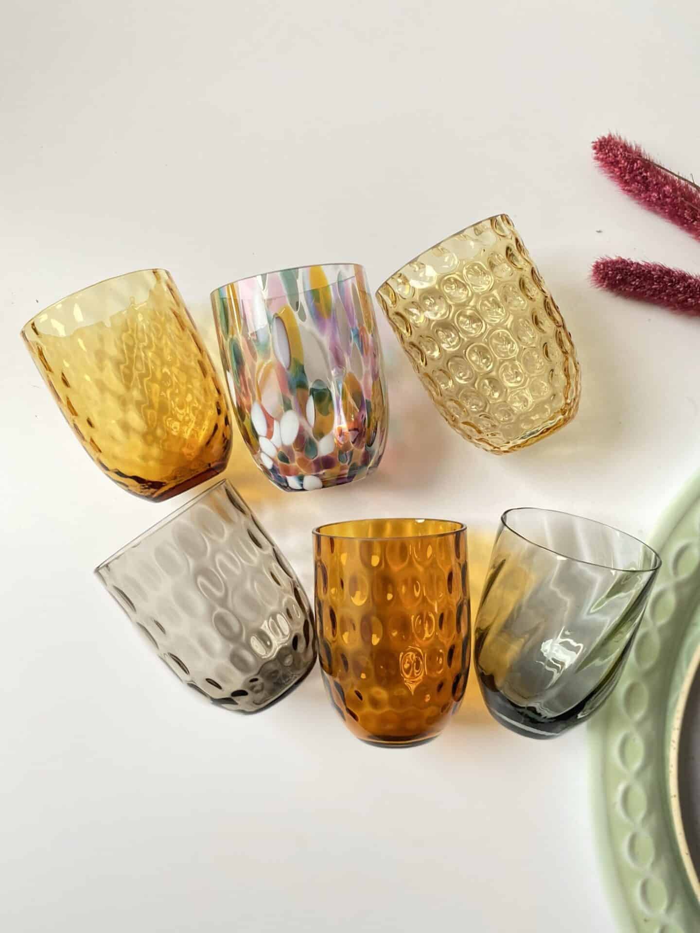 Anna Von Lipa, remix by Sofie, Anna Von Lipa Glass, handblown glass, handblown glass, glass, drinking glass, water glass, colored glass, mix and mattck glass, mix & mattck glass, tumbler, wawe glass, swirl glass, harlequin glass, spiral glass, bamboo glass, olive glass, table cover