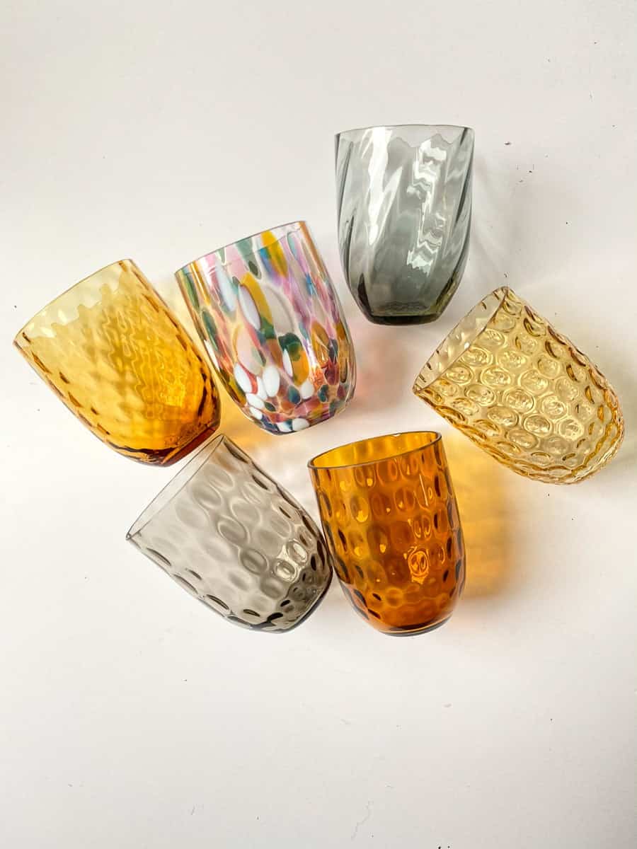 Anna Von Lipa, remix by Sofie, Anna Von Lipa Glass, handblown glass, handblown glass, glass, drinking glass, water glass, colored glass, mix and mattck glass, mix & mattck glass, tumbler, wawe glass, swirl glass, harlequin glass, spiral glass, bamboo glass, olive glass, table cover