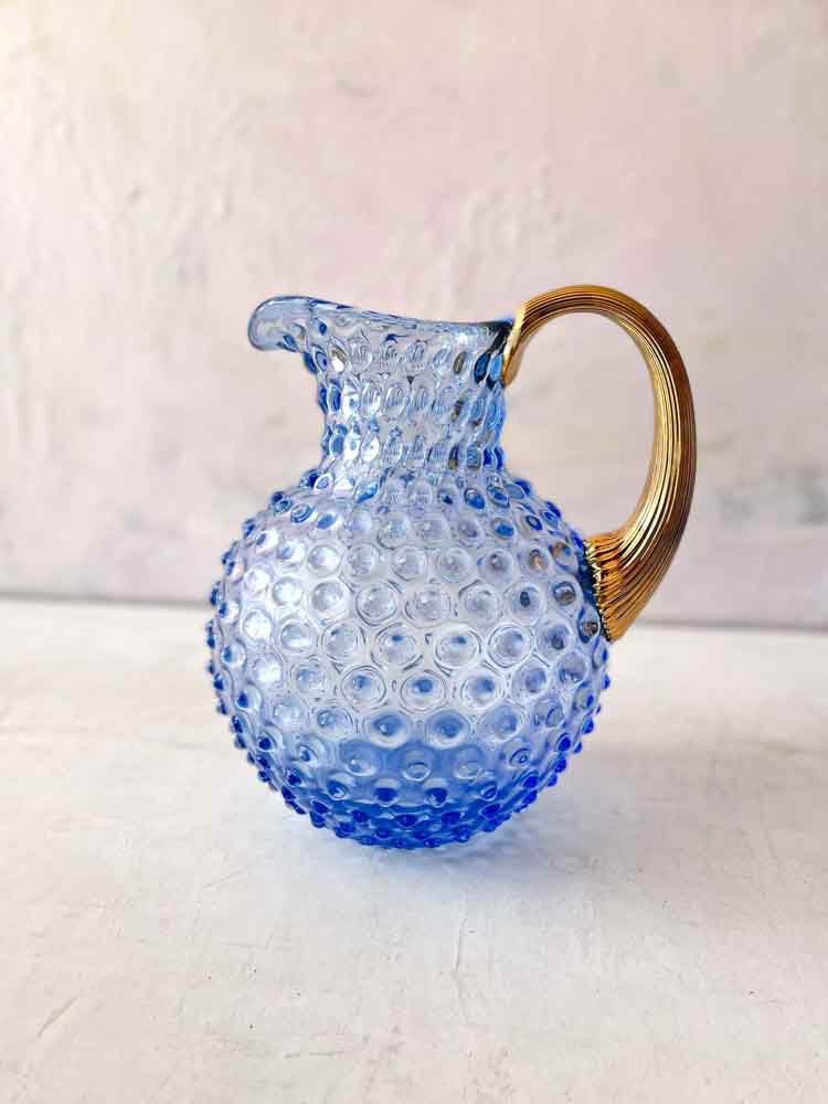 Anna von Lipa porcupine pot in 2 liters in light blue with a gold handle