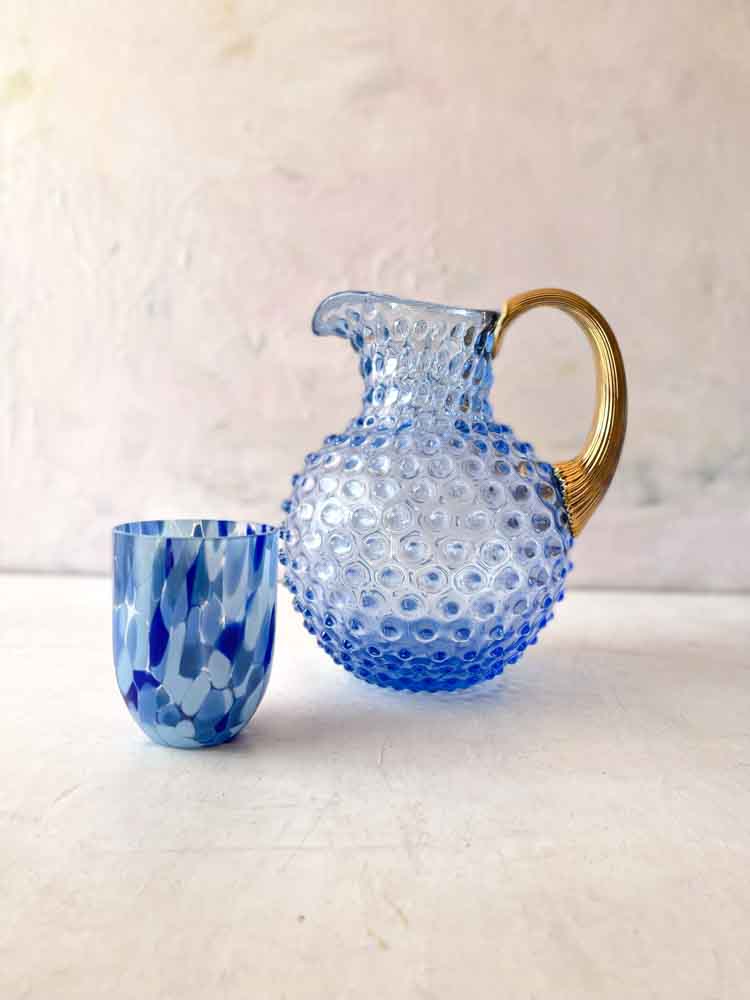 Anna von Lipa porcupine pot in 2 liters in light blue with a gold handle