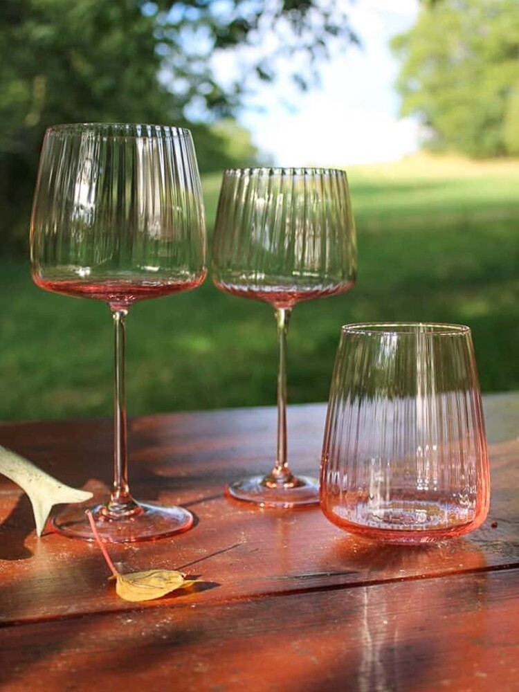 anna von lipa glass, anna von lipa wine glass, wine glass, wine glass, wine glass, mouth-blown glass, wine glass, table cover, Lyon wine glass,