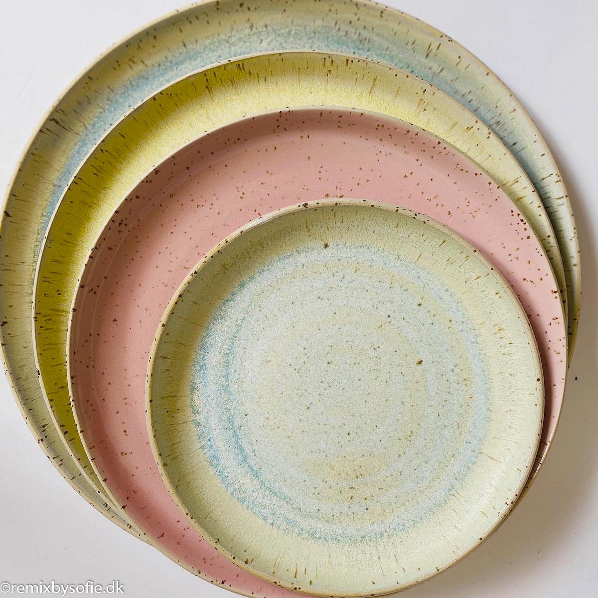 émber ceramics, ceramics, ceramics plate, cake counter, side plate, ceramic plate.