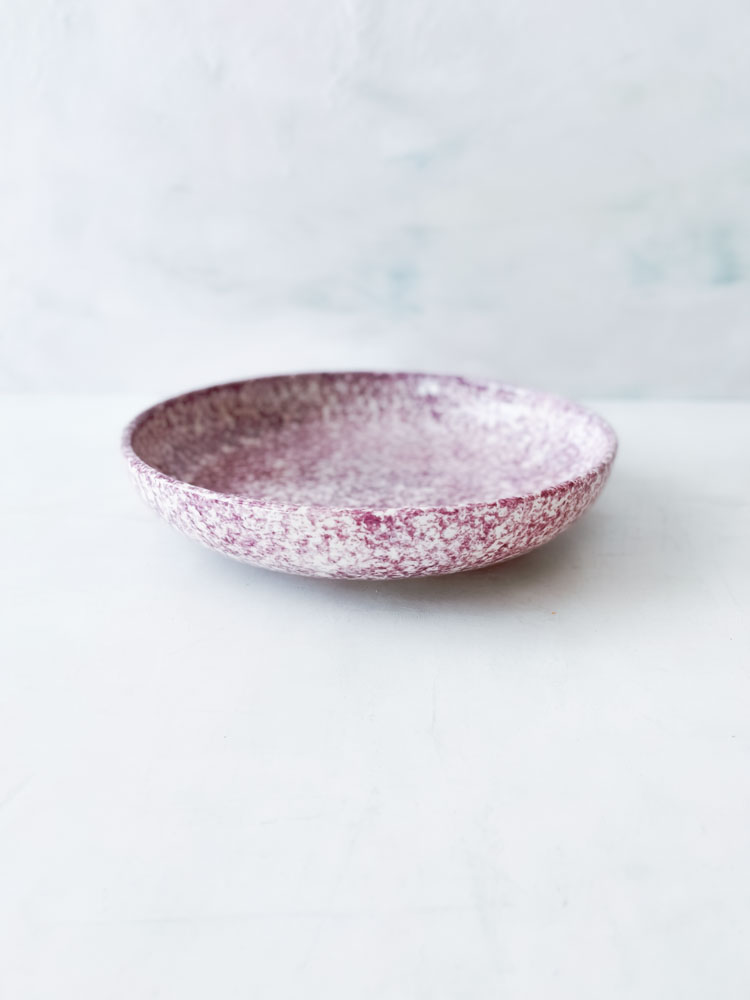 Shallow bowl, deep plate, granite lavender. purple plate, remix by sofie, familiarna, familiarna retailer, familiarns largest selection and best price, ceramics, handmade ceramics, Danish design, drill cover, handmade ceramics, ceramics with stains.