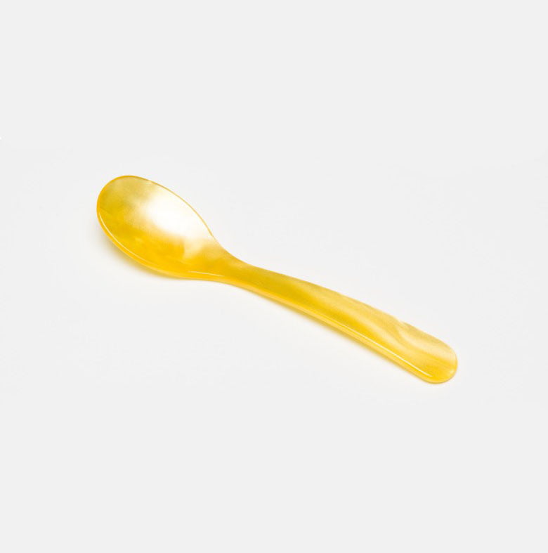 Egg spoon, home sohne, g.f home sohne, G. F home Schöne, spoon plastic, egg spoon, breakfast table, table setting, remix by sofie, spoon, egg spoon, cutlery, acrylic glass, table setting, Easter table, brunch,