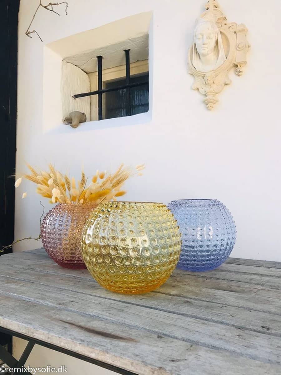 Alternative view of vase in porcupine glass 24 cm - olive